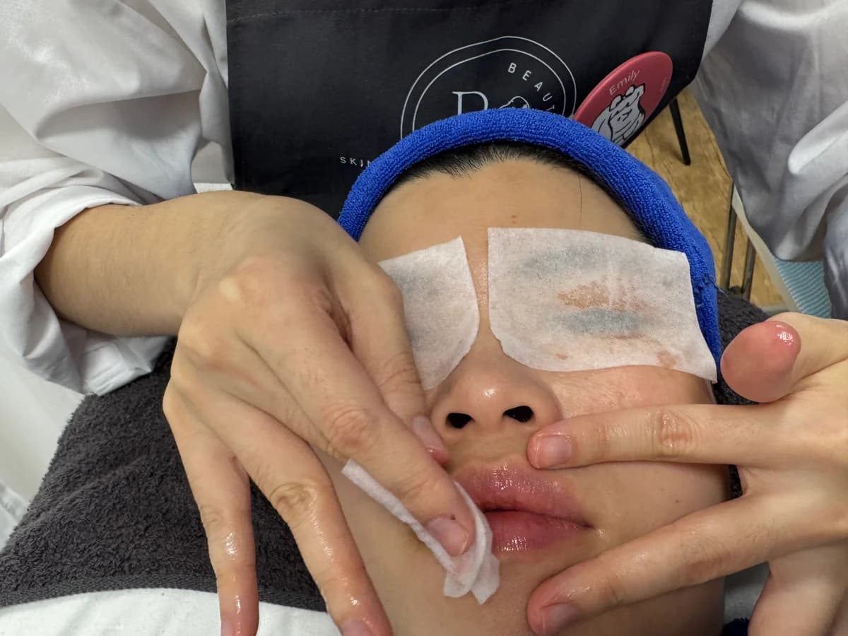 深層清潔 - 卸妝與雙重清潔 Skincare Session in Taoyuan