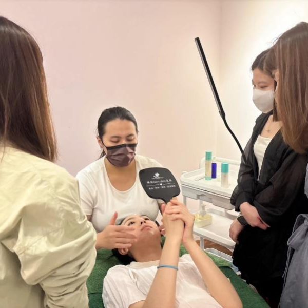 Expert Teaching Skin Care Skills