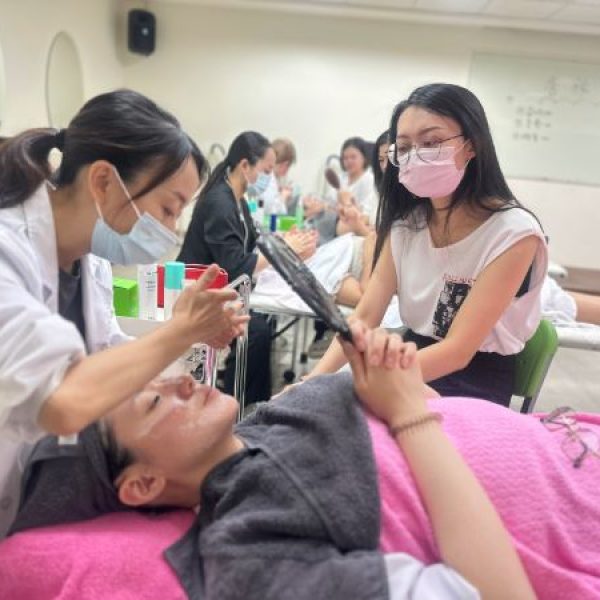 Teachingskincare7